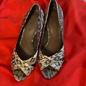 Tory Burch Amira peep toe sandal